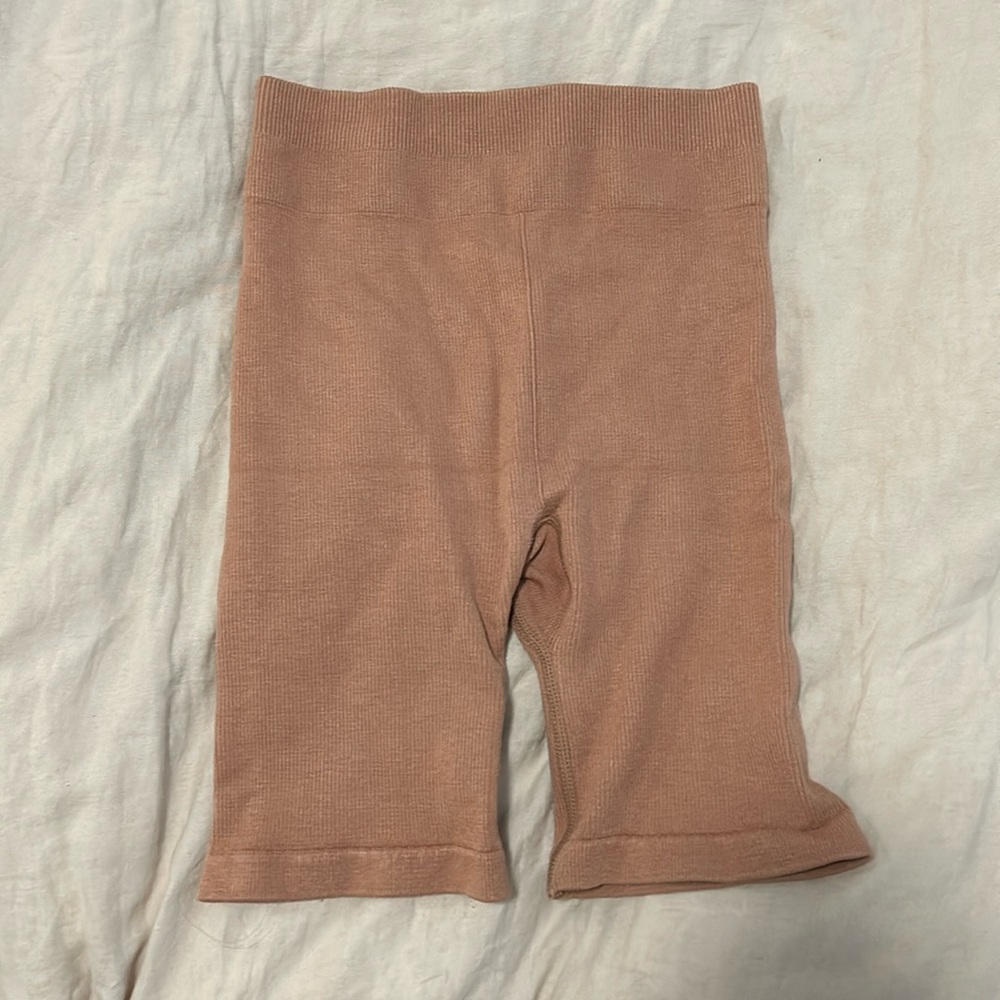 Fabletics High Waist Cloudrib Seamless shorts